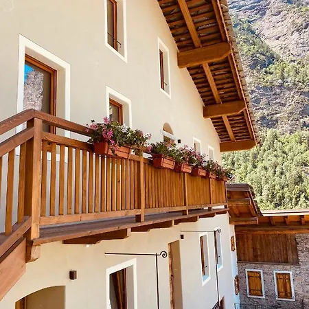 La Tsambra-Le Four Des Alpes Apartment Rhemes-Saint-Georges Exterior photo